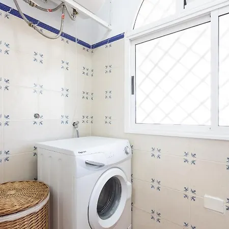 Fantasticas Vistas Al Mar, Playa Y Piscina Apartamento